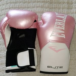 Everlast elite boxing gloves